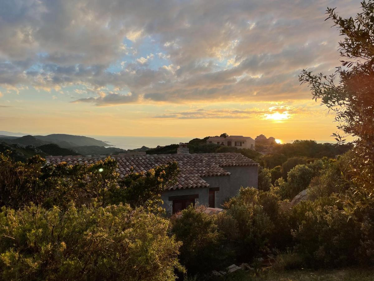 Villa Rocce Rosse Коста-Парадисо Экстерьер фото